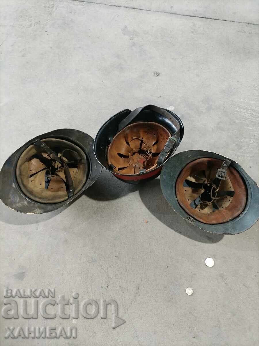 ТРИ СТАРИ КАСКИ, ЕДНАТА Е НЕМСКА - 6 ТРИ СТАРИ КАСКИ, ЕДНАТА Е НЕМСКА - 6