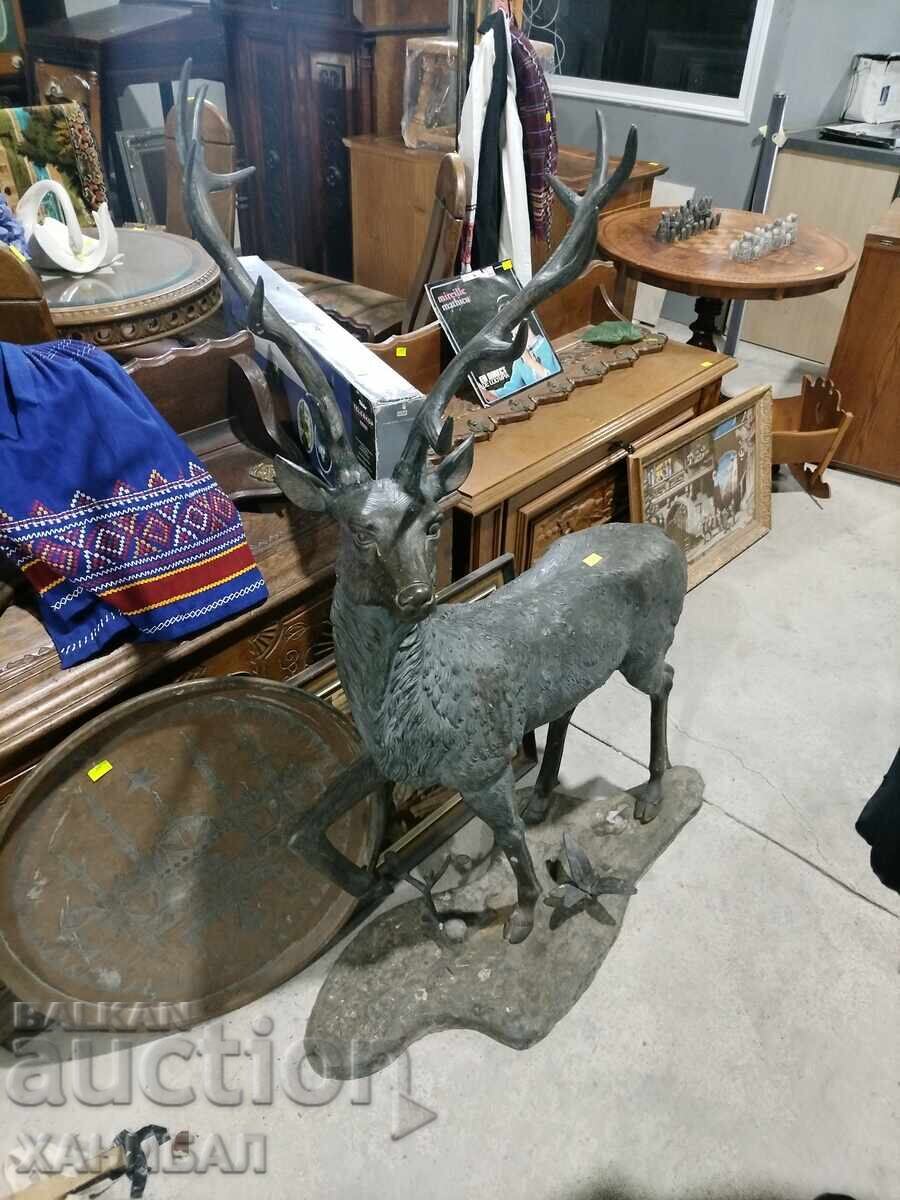 ГОЛЯМА ФИГУРА НА ЕЛЕН ОТ БРОНЗ