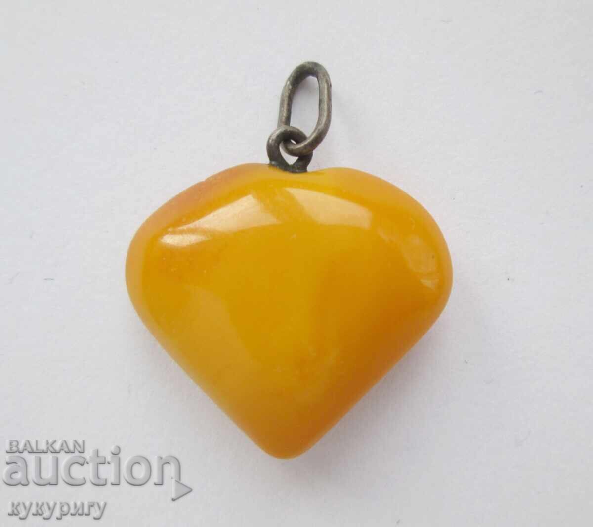 Amber pendant medallion heart natural amber