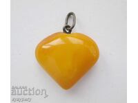 Pandantiv inimă din chihlimbar natural