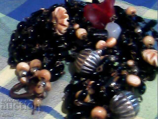 Licitație Colier frumos din piatră naturală hematit și altele