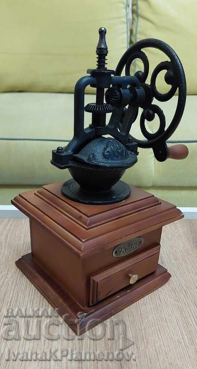 Coffee grinder for connoisseurs with price 50.00 BGN | € 25.56