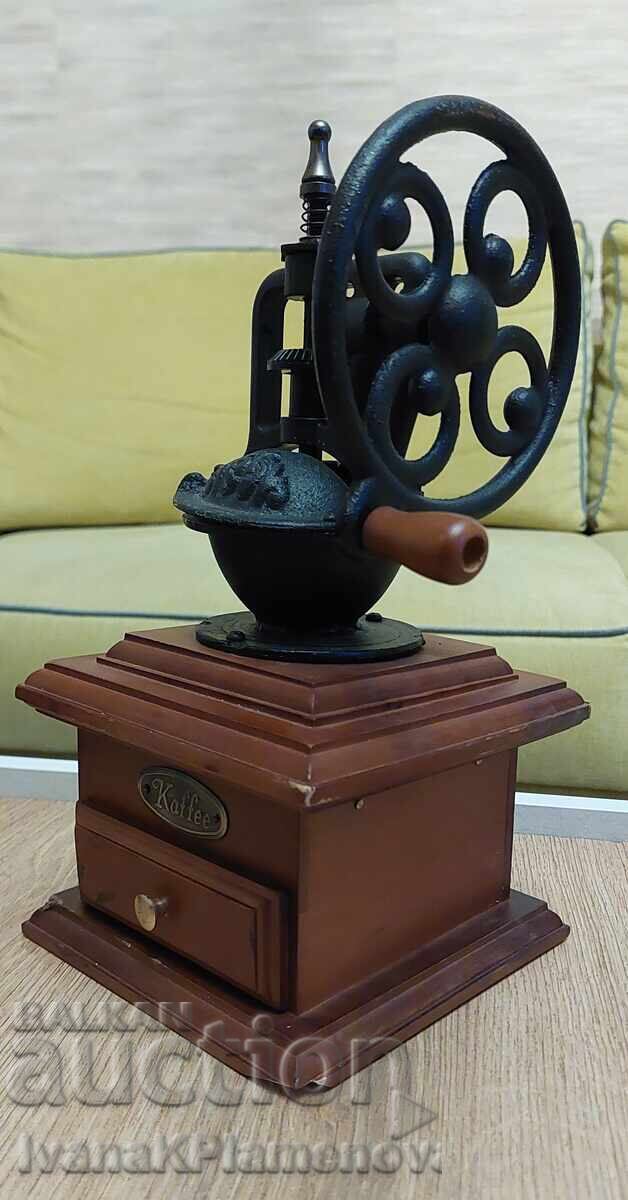 Auction  Coffee grinder for connoisseurs