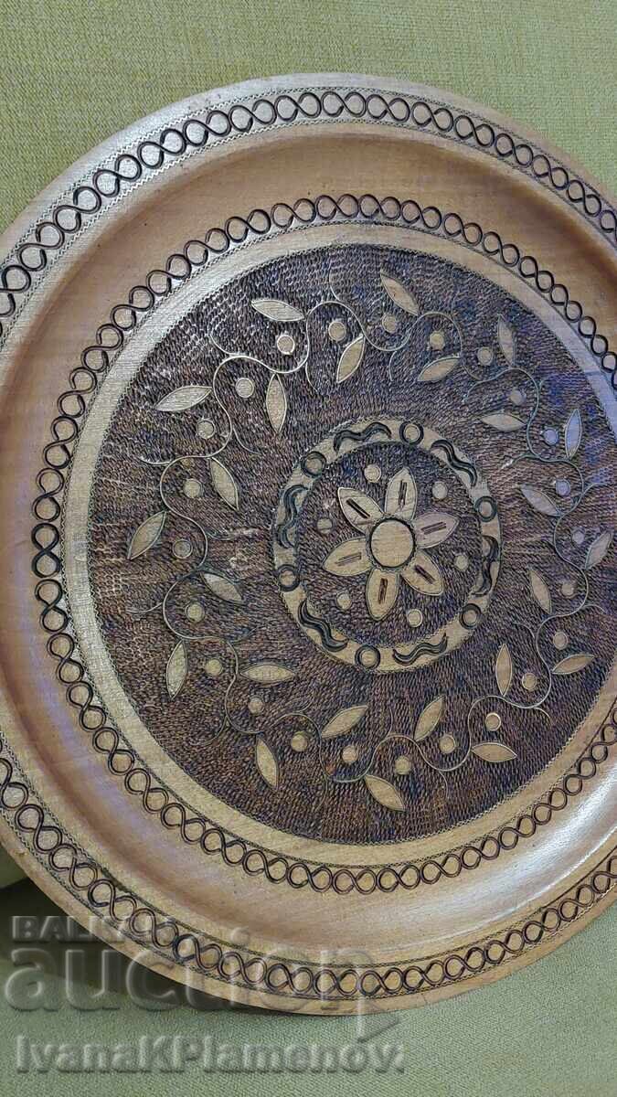 Wooden panel inlaid with brass for connoisseurs, 30cm - 5