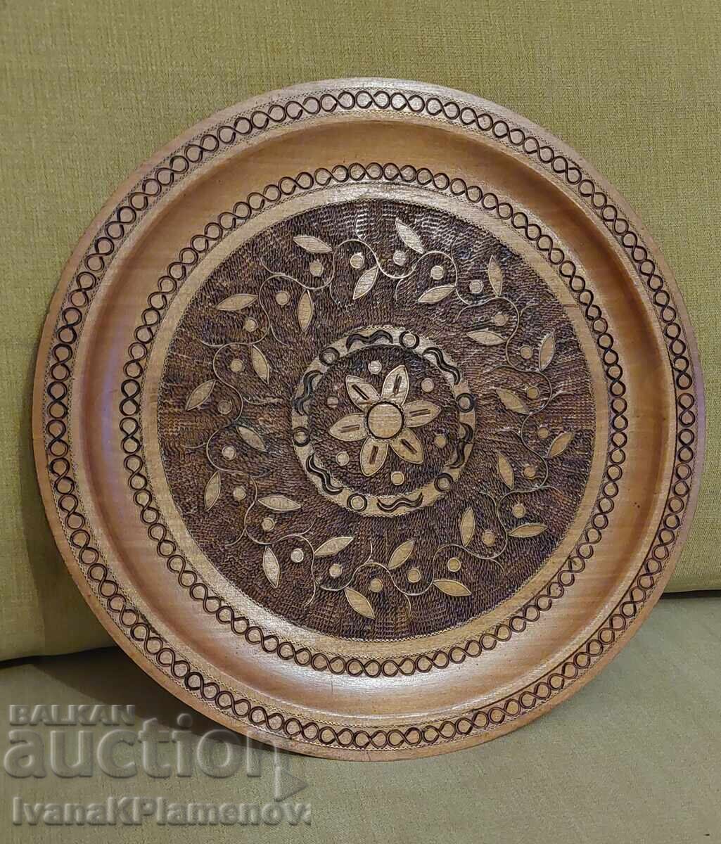 Wooden panel inlaid with brass for connoisseurs, 30cm