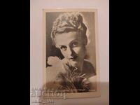 Стара картичка на Danielle Darrieux - френска актриса и певи