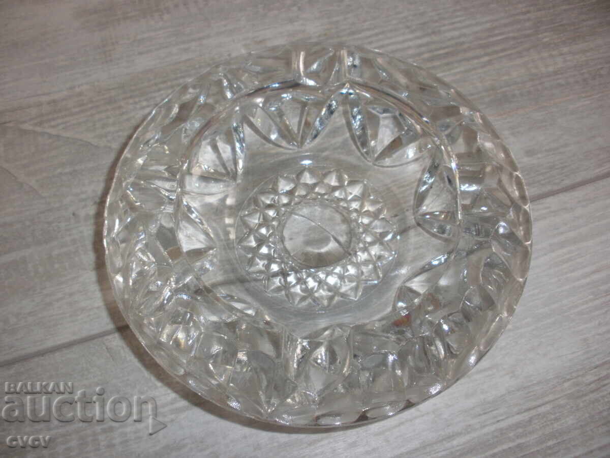Delivery of Ashtray - Crystal - B.Z.C Delivery of Ashtray - Crystal - B.Z.C