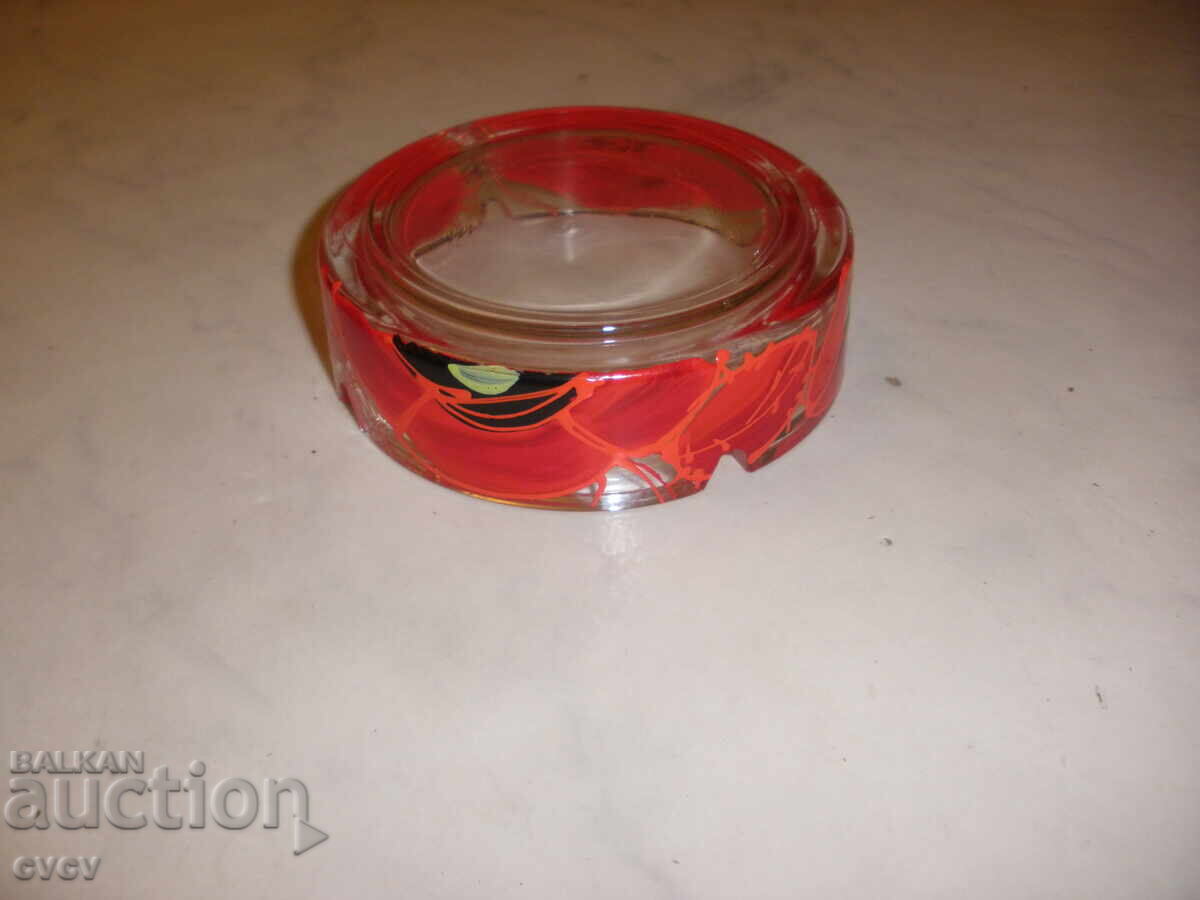 Delivery of Ashtray - hand-painted - B.Z.C Delivery of Ashtray - hand-painted - B.Z.C