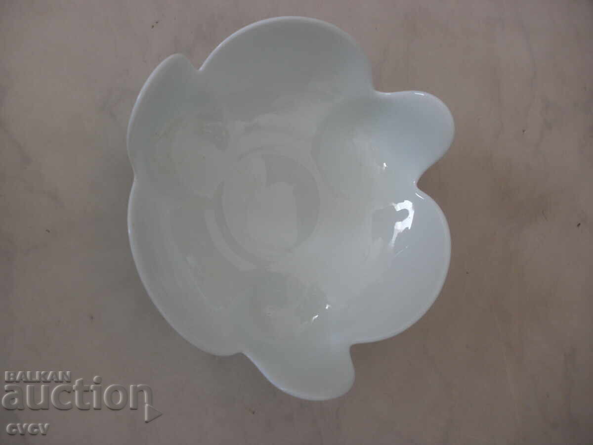 Πορσελάνινη Κούπα - Β.Ζ.Τ - 6 Πορσελάνινη Κούπα - Β.Ζ.Τ - 6