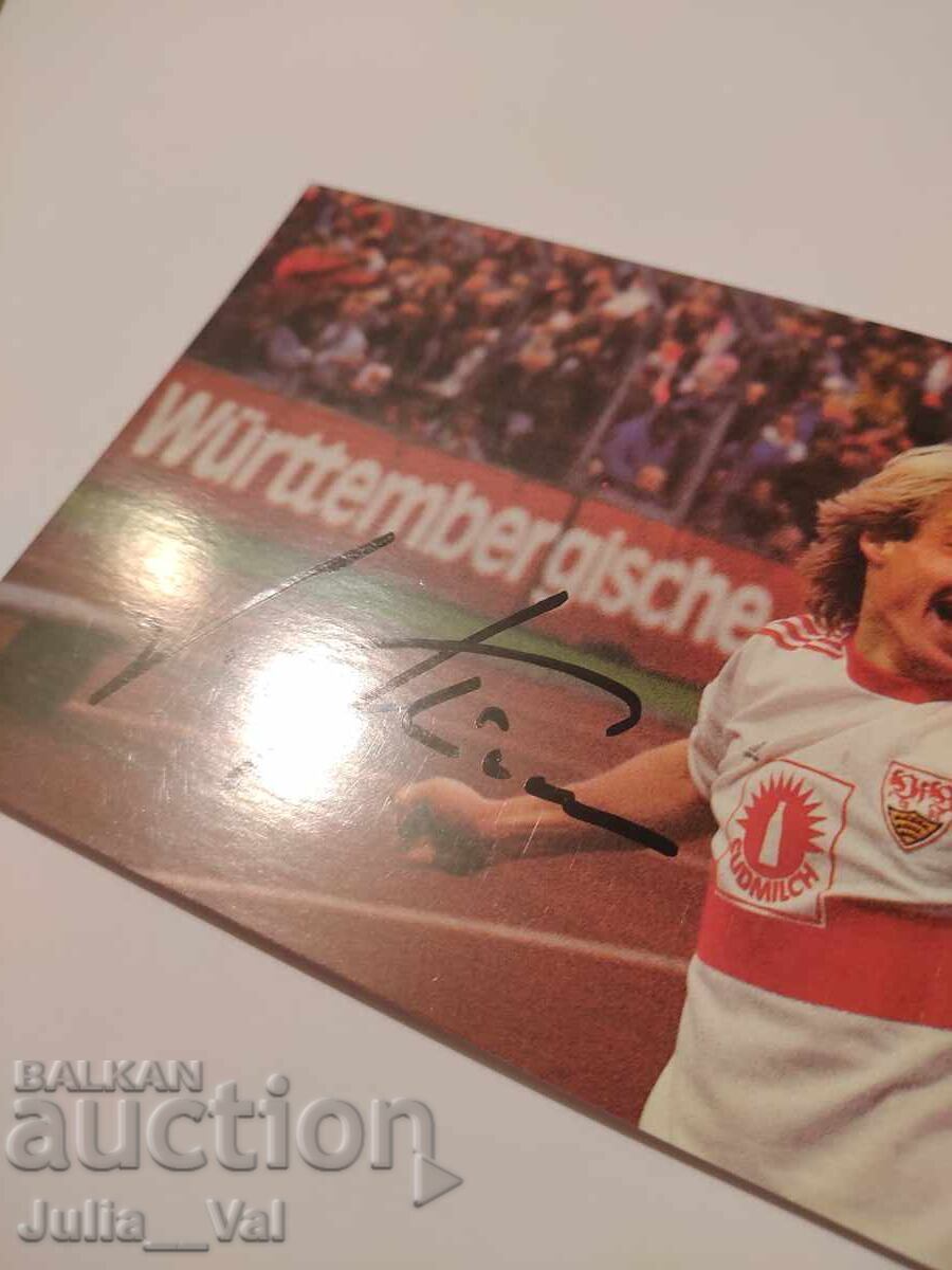 Футбол - Щутгарт - автограф от Юрген Клинсман с цена 18.30 лв. | € 9.36 Футбол - Щутгарт - автограф от Юрген Клинсман с цена 18.30 лв. | € 9.36