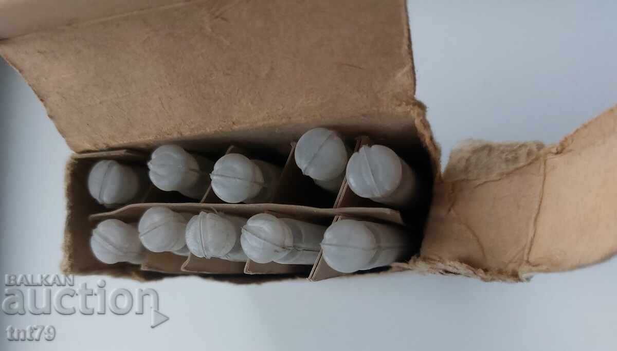 Licitație Seringi vechi cu apă – 10 bucăți