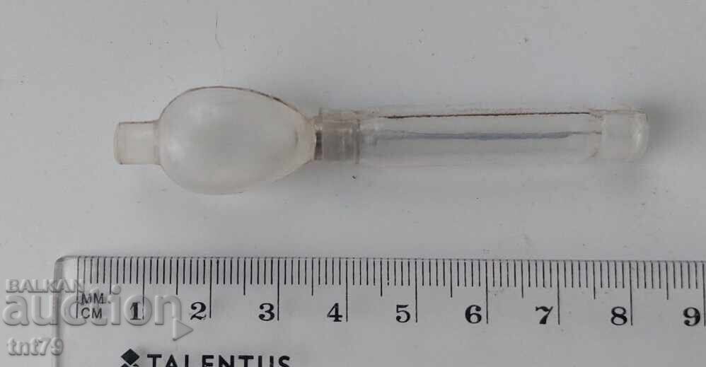 Livrarea Seringi vechi cu apă – 10 bucăți