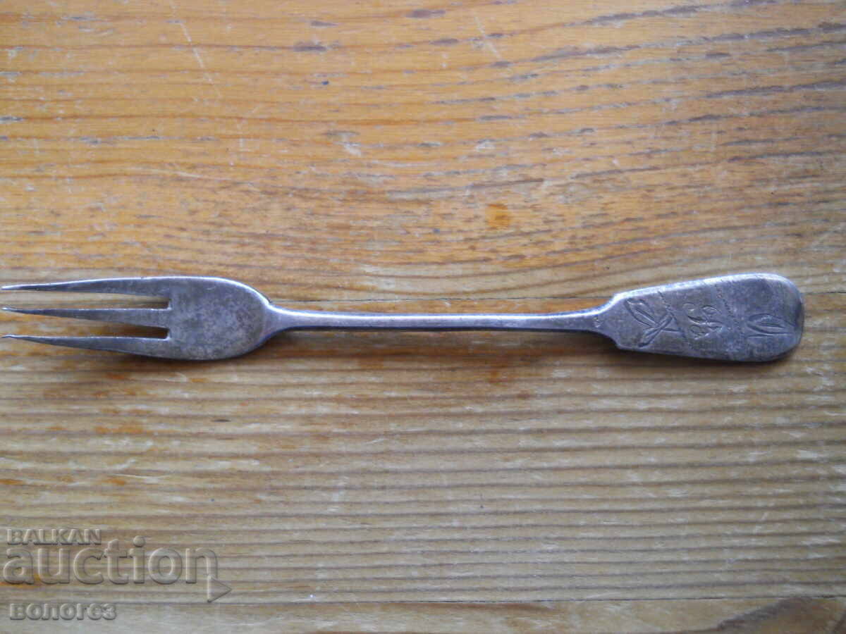 Сребърна антична десертна виличка - САЩ