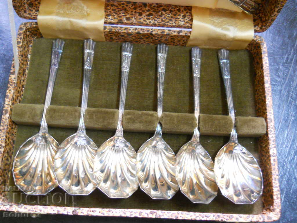 Set of silver-plated dessert spoons "Yeoman plate" with price 70.00 BGN | € 35.79