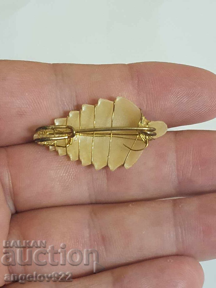 Delivery of Vintage brooch!!!