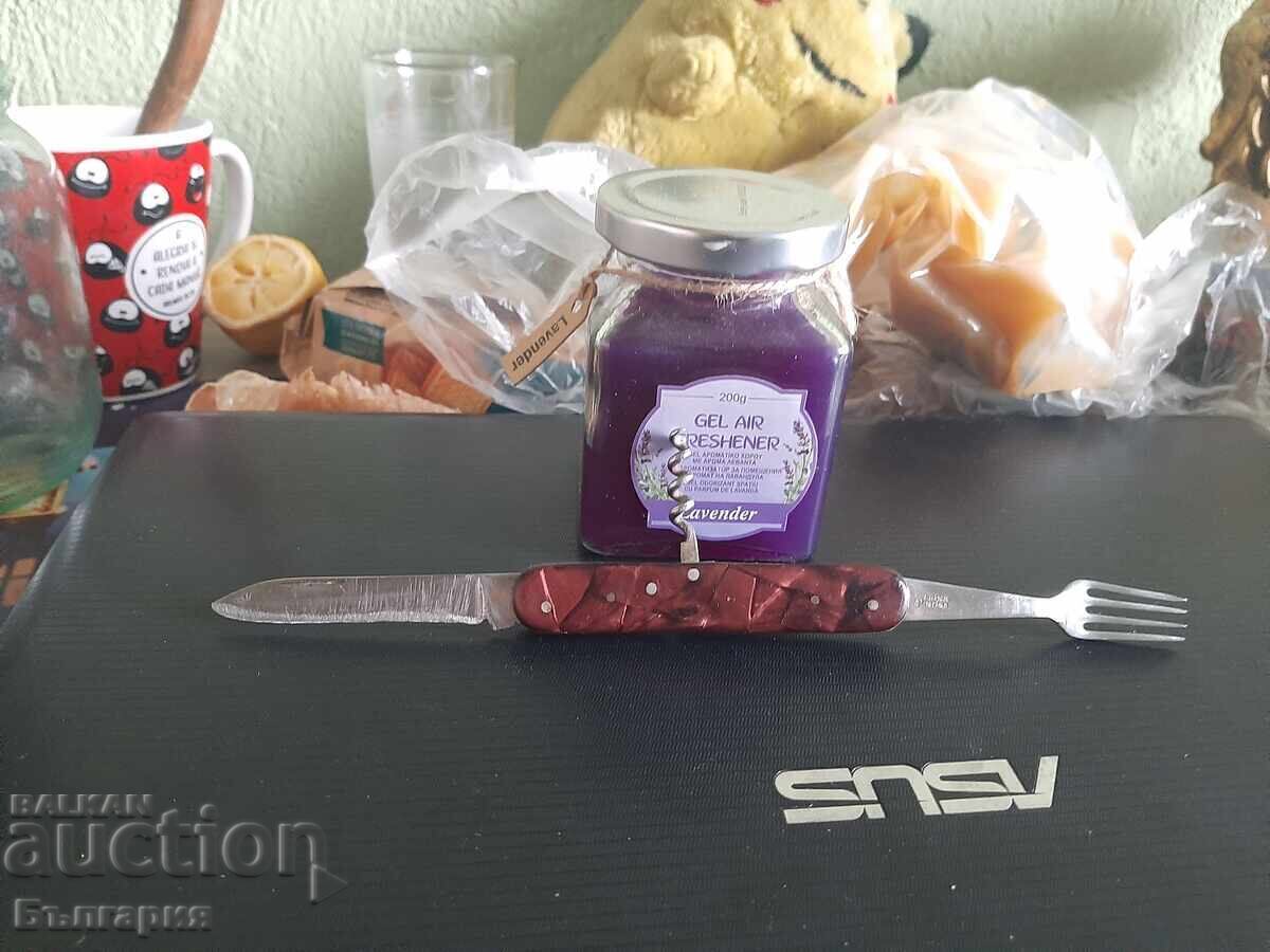 Παλιό Βουλγάρικο μαχαίρι από την εποχή του σοσιαλισμού, Βελίκο Τάρνοβο Παλιό Βουλγάρικο μαχαίρι από την εποχή του σοσιαλισμού, Βελίκο Τάρνοβο