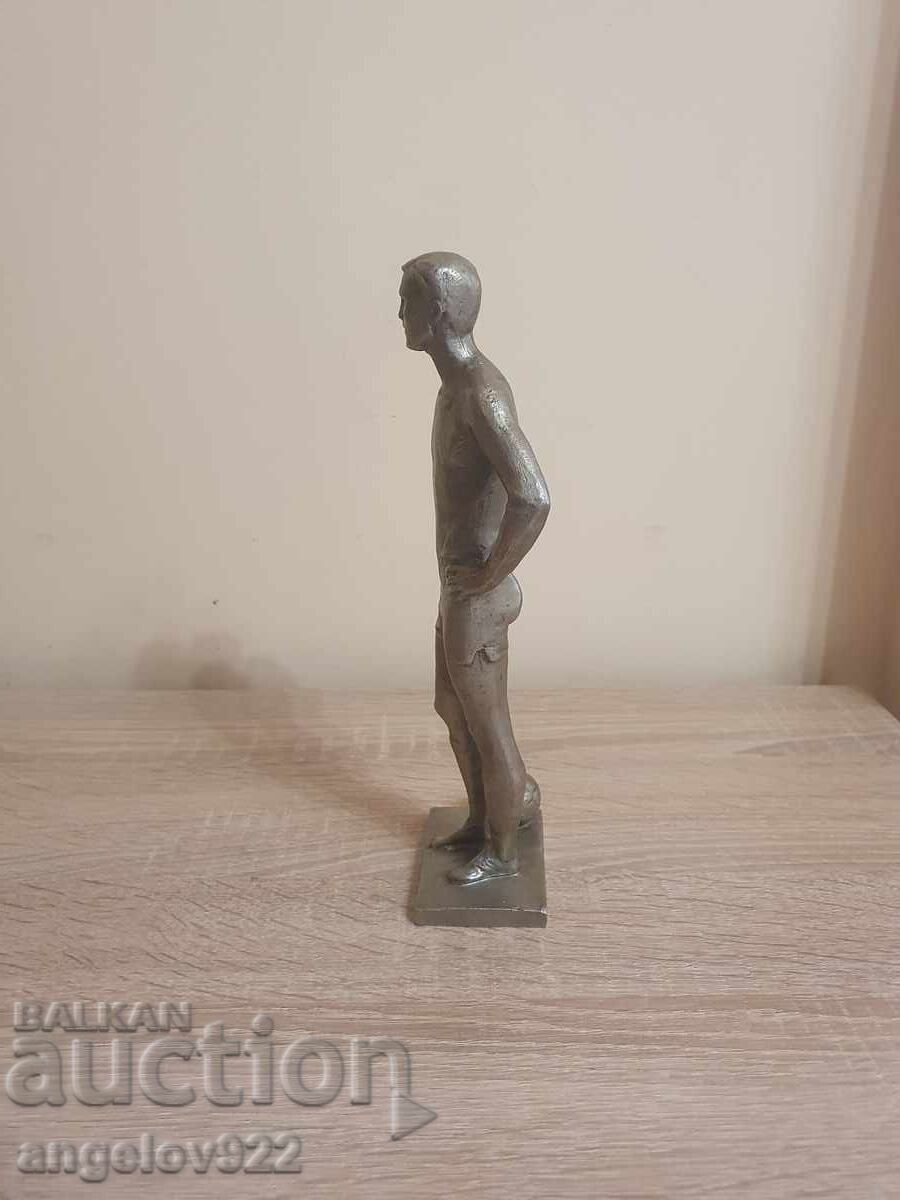 Livrarea Figurină statuetă masivă din aluminiu Livrarea Figurină statuetă masivă din aluminiu