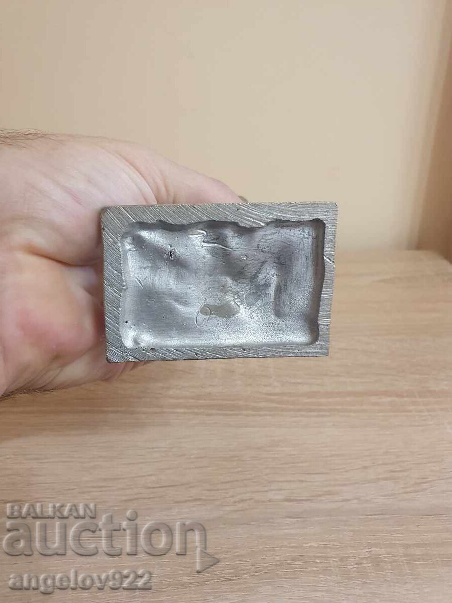Figurină statuetă masivă din aluminiu - 5 Figurină statuetă masivă din aluminiu - 5