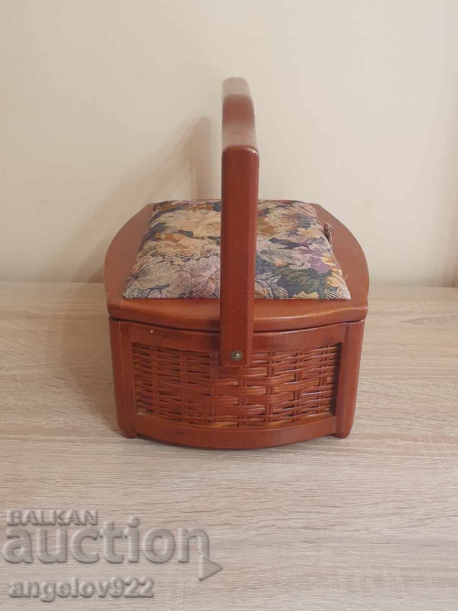 Delivery of Beautiful large wooden jewelry box!!!