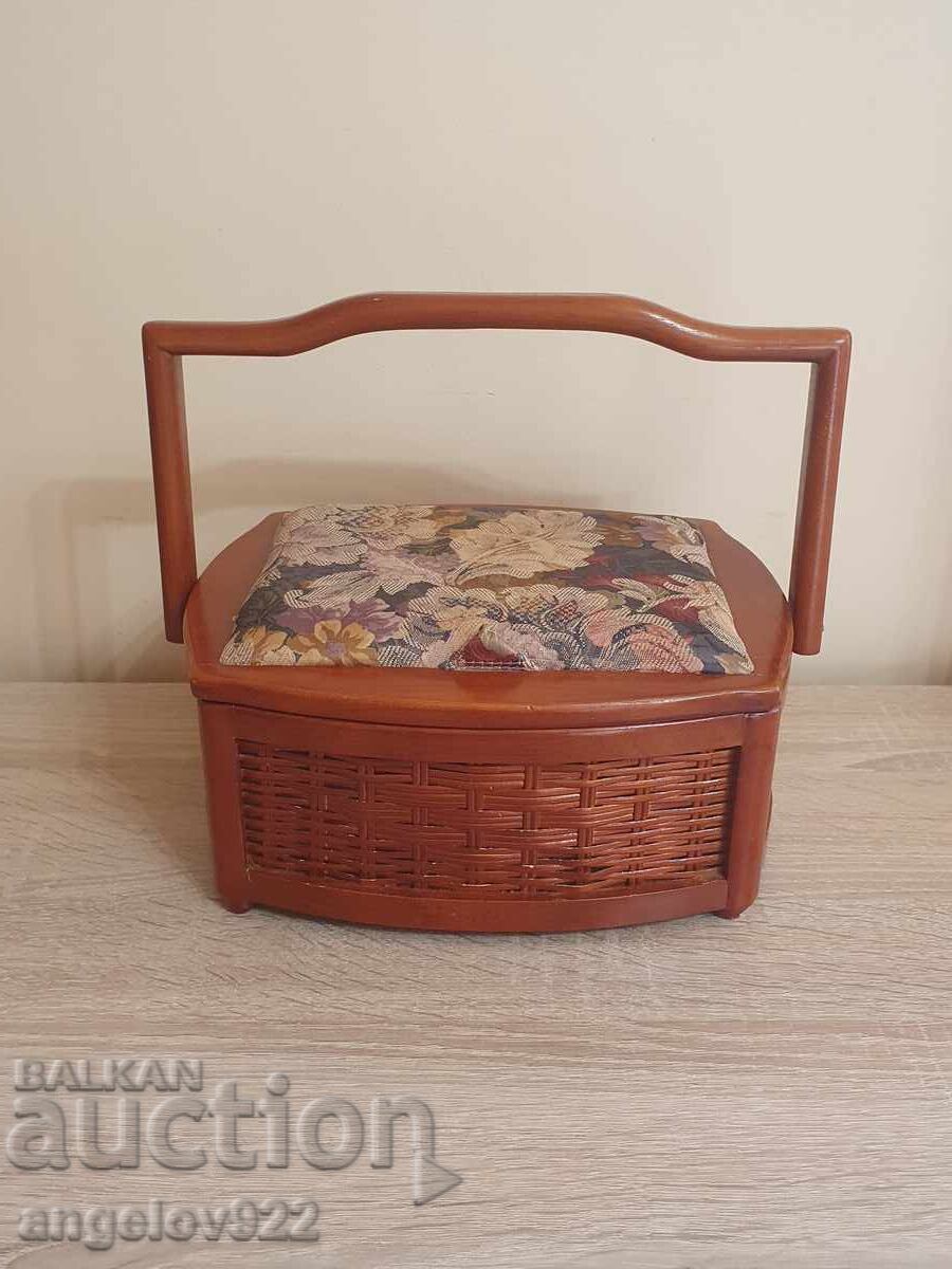 Beautiful large wooden jewelry box!!!