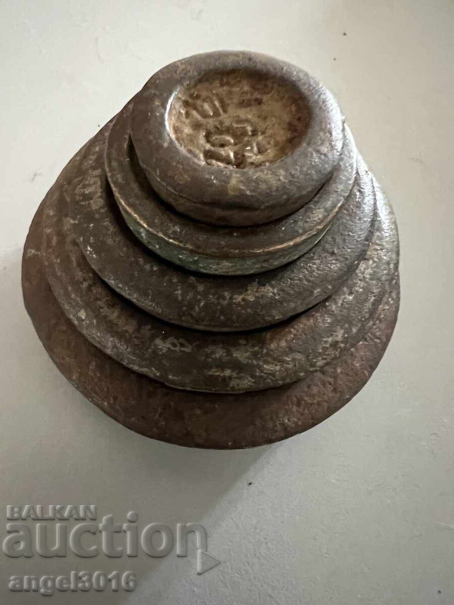 Collectible antique weights 8oz - 1/2oz weights with price 111.00 BGN | € 56.75 Collectible antique weights 8oz - 1/2oz weights with price 111.00 BGN | € 56.75