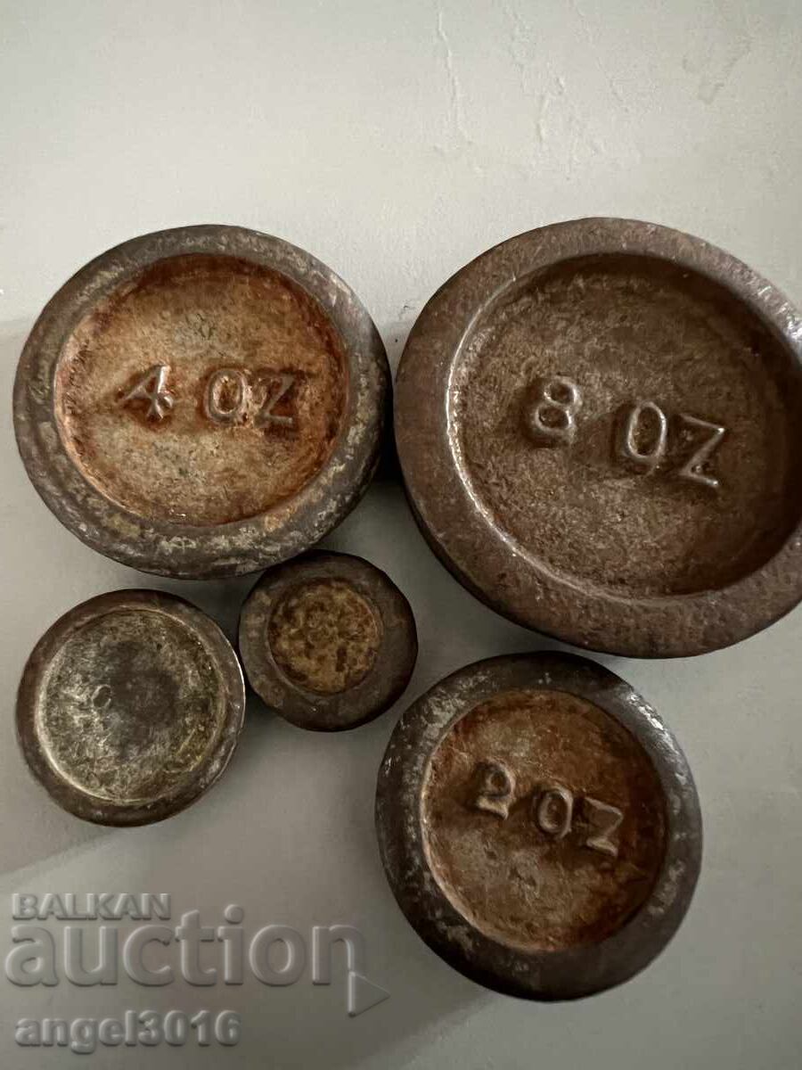 Collectible antique weights 8oz - 1/2oz weights Collectible antique weights 8oz - 1/2oz weights