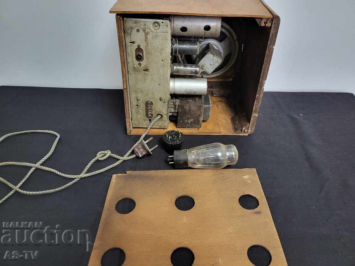 Crosley Tube Radio - 5