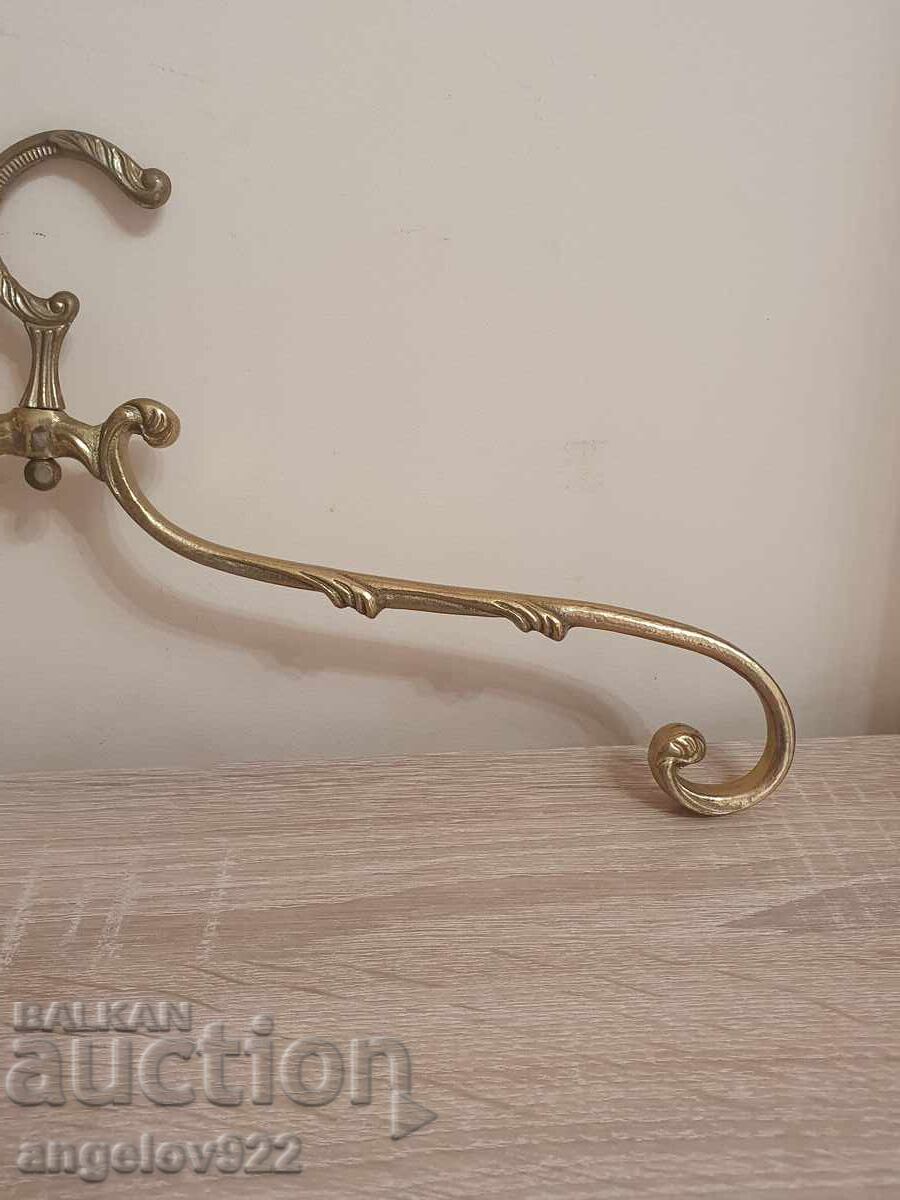 Δημοπρασία Μασίφ βιντάζ μπρούτζινη κρεμάστρα 1