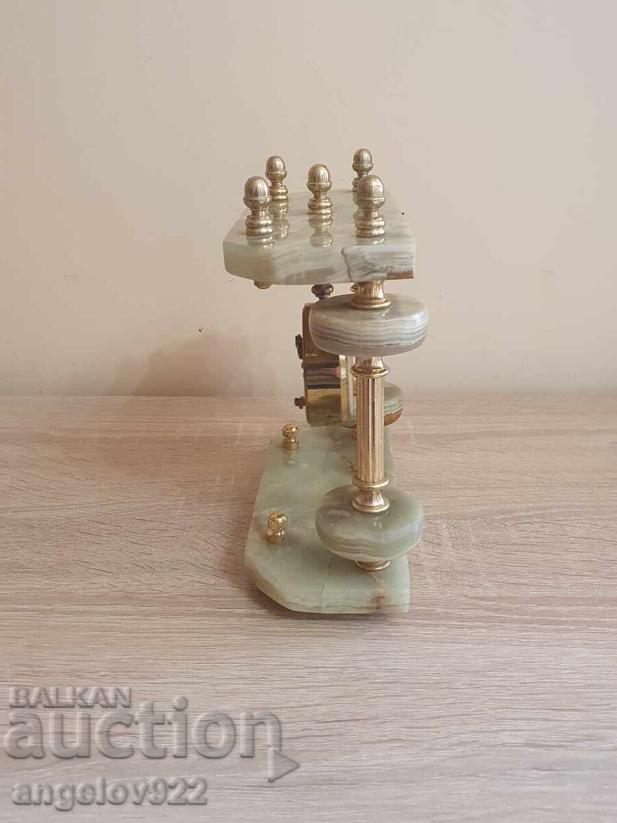 Auction  Beautiful onyx and bronze desk clock!!!