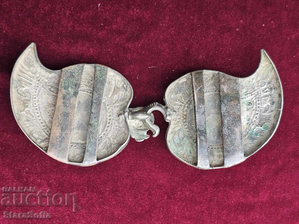 Delivery of Renaissance silver pafts Delivery of Renaissance silver pafts