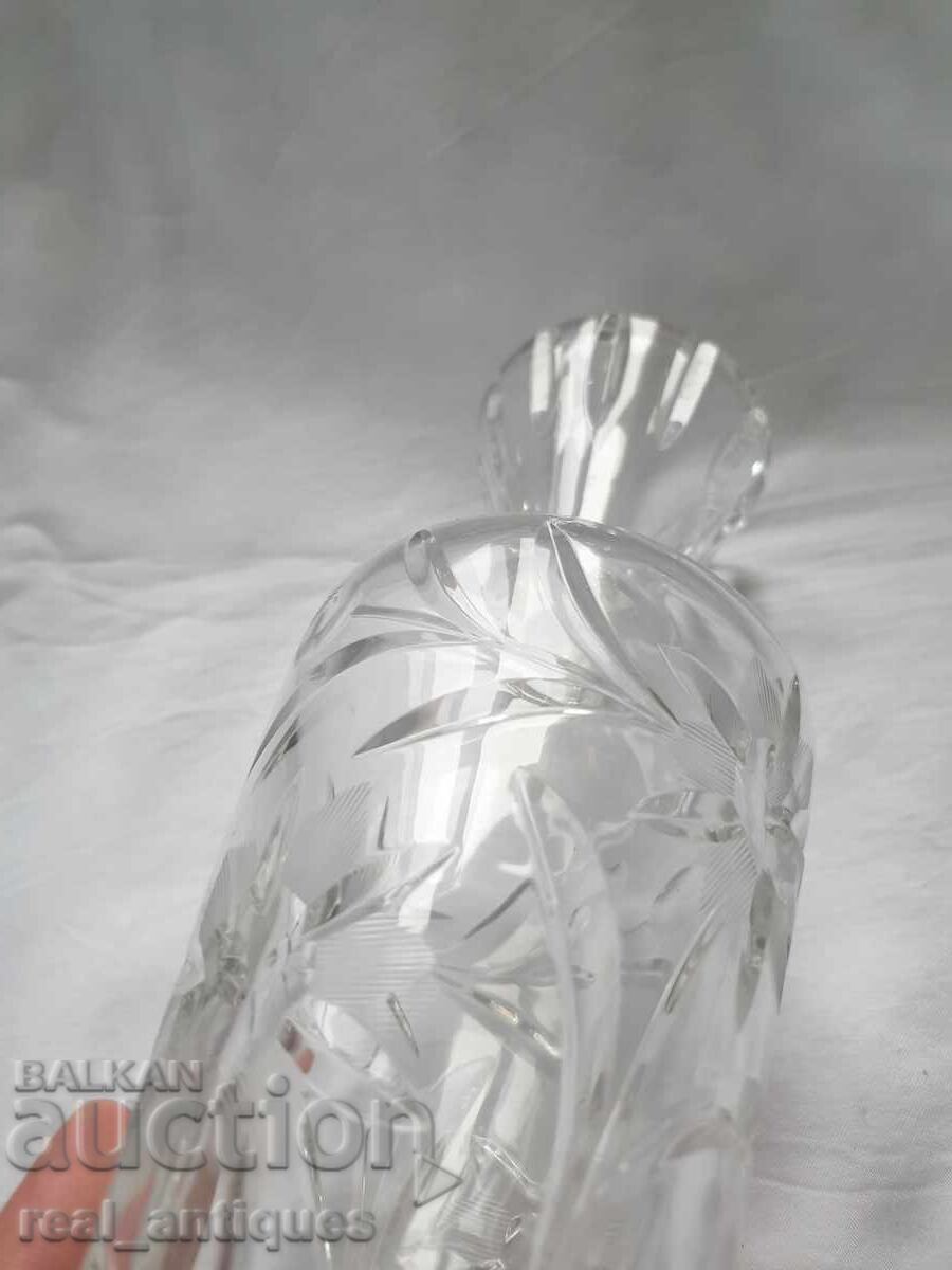 Livrarea Vaza de cristal Livrarea Vaza de cristal