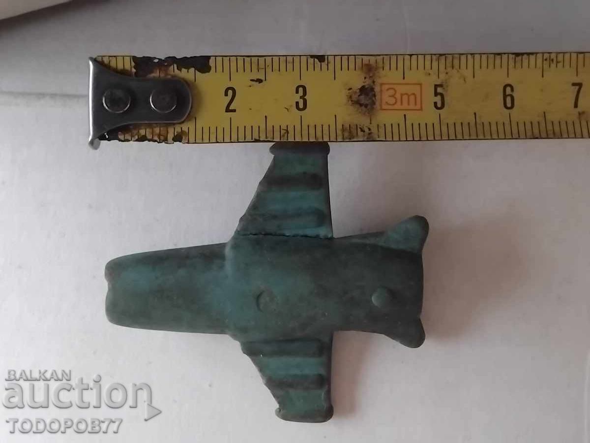 Доставка на Много старо гумено самолетче