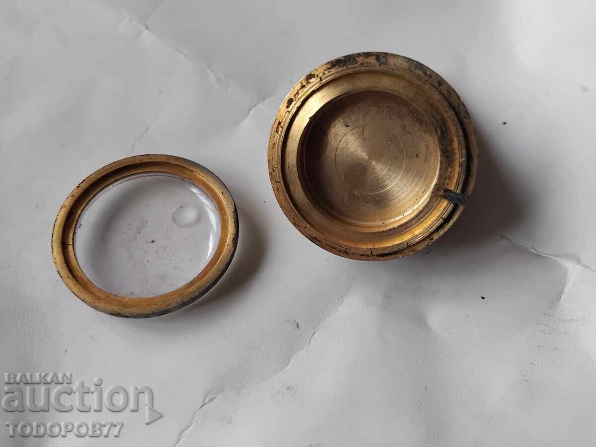 Ένα παλιό εργαλείο ωρολογοποιίας με τιμή 10.00 BGN | € 5.11 Ένα παλιό εργαλείο ωρολογοποιίας με τιμή 10.00 BGN | € 5.11