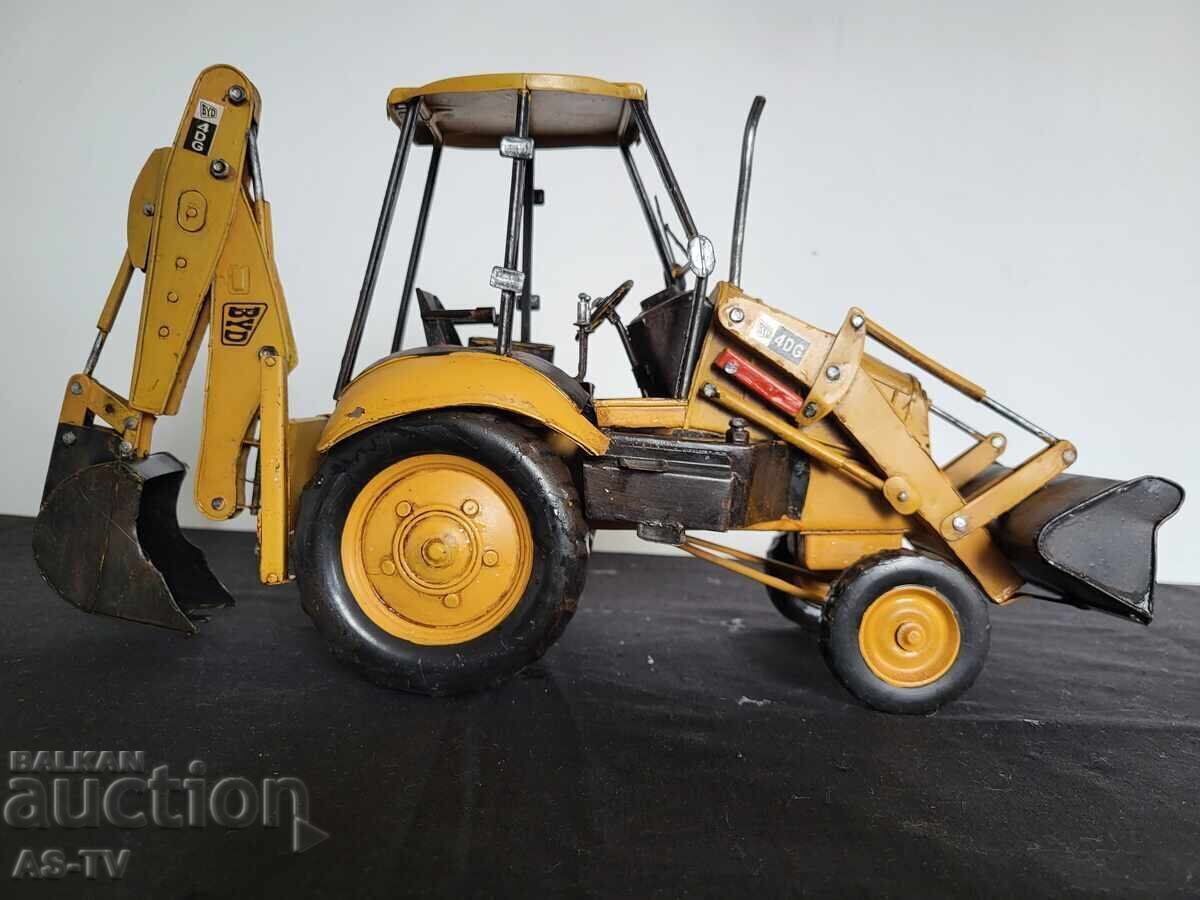 Metal excavator with price € 51.13 | 100.00 BGN Metal excavator with price € 51.13 | 100.00 BGN