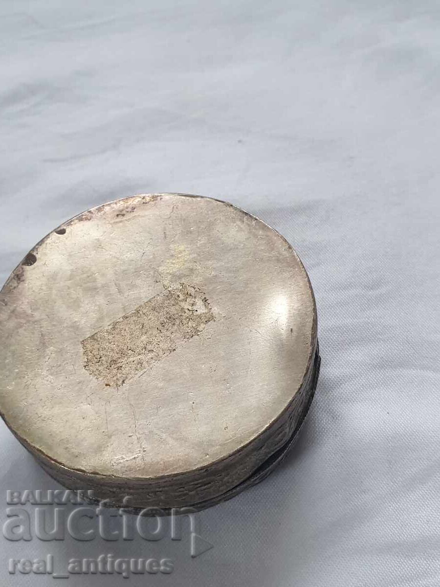 Delivery of Silver plated box