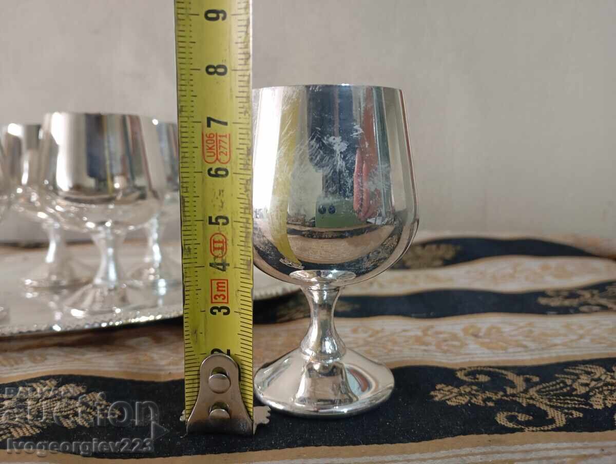 Аукцион Посребрен сервиз за алкохол Аукцион Посребрен сервиз за алкохол