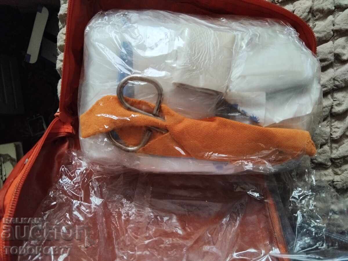 Δημοπρασία Κιτ Πρώτων Βοηθειών Αυτοκινήτου