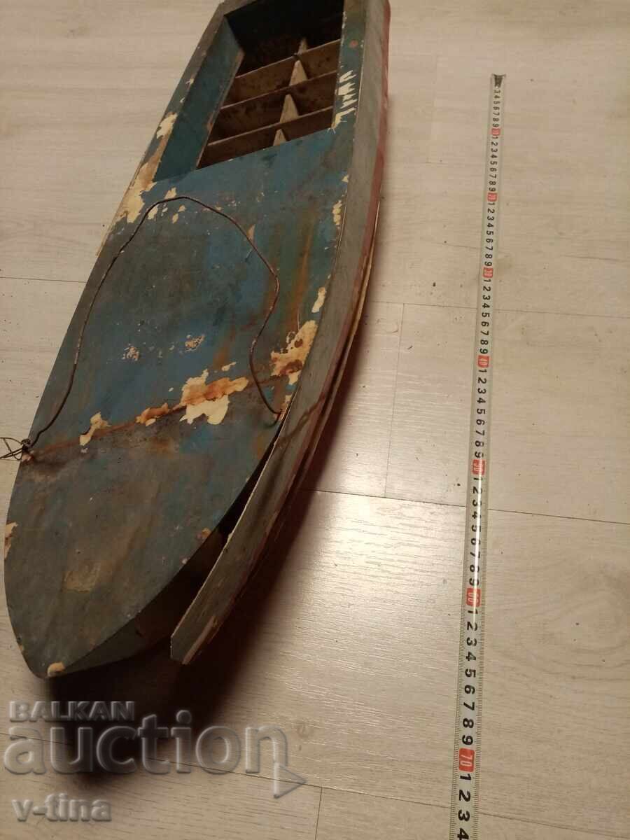 Auction  Old boat with engine toy