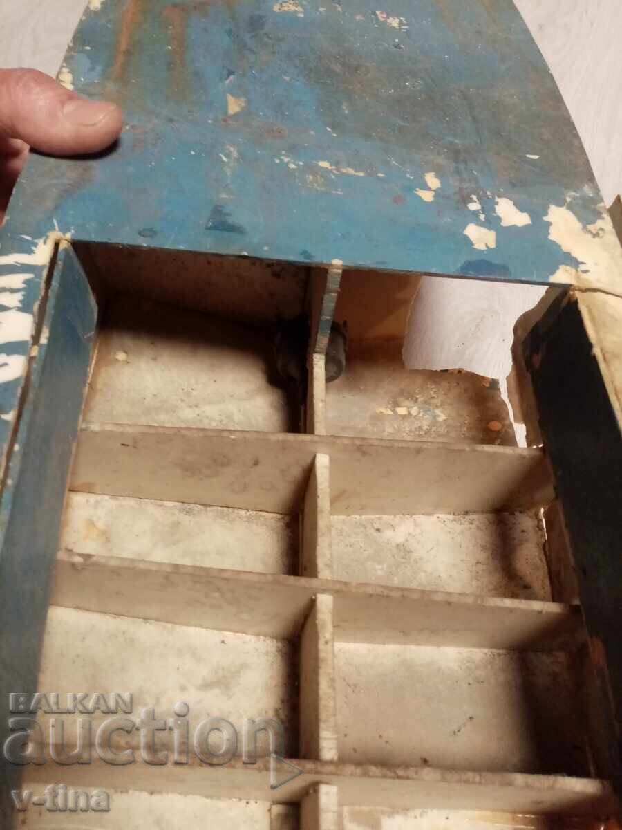 Παλιό σκάφος με κινητήρα παιχνίδι - 5