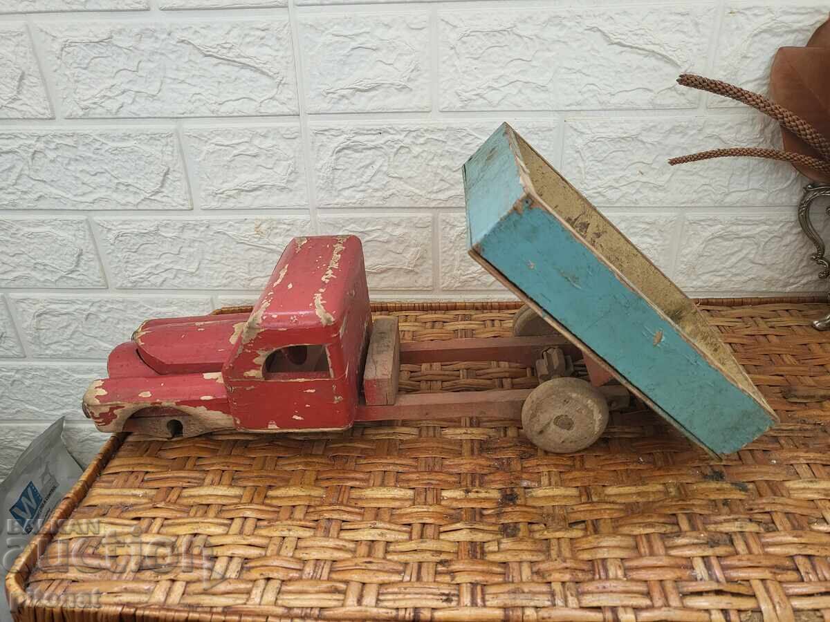 Δημοπρασία Παλιό ξύλινο φορτηγό παιχνίδι Δημοπρασία Παλιό ξύλινο φορτηγό παιχνίδι