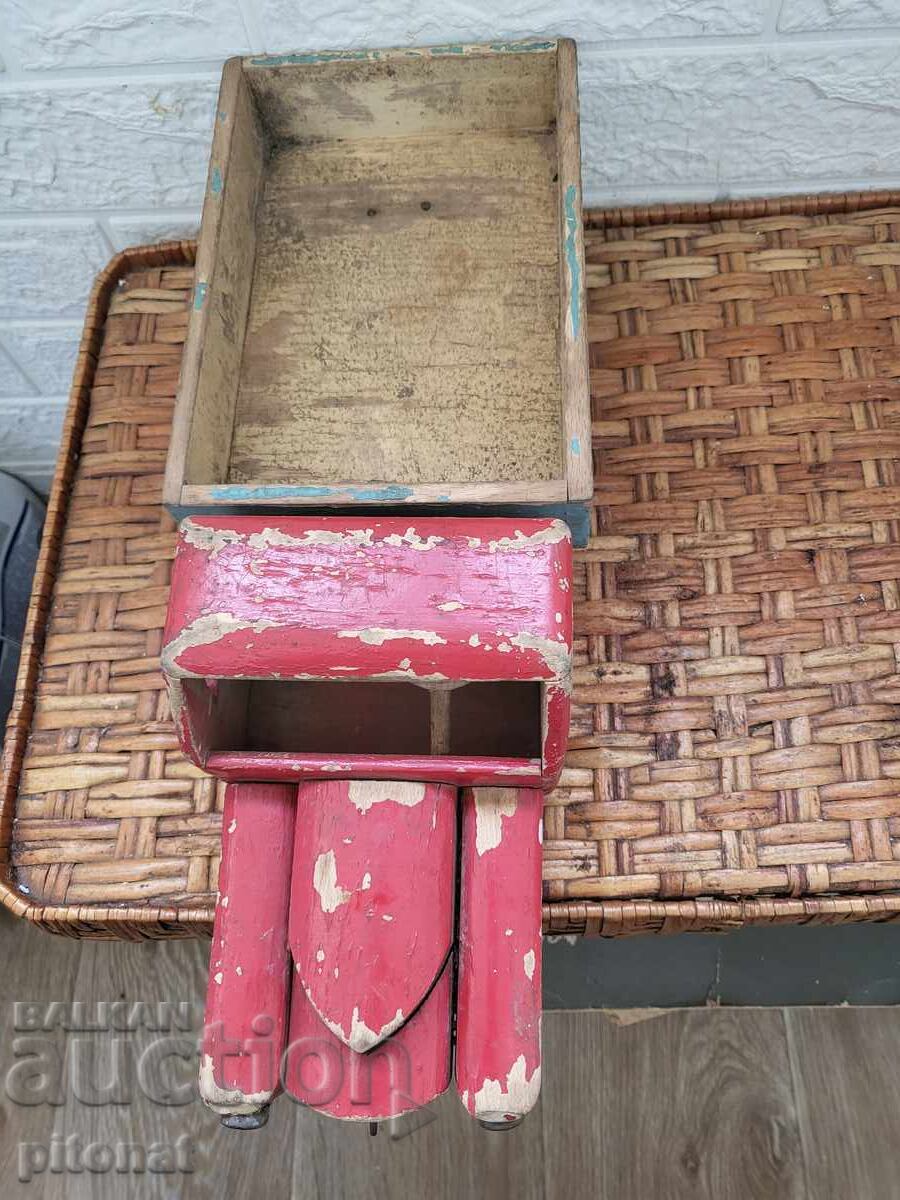 Παλιό ξύλινο φορτηγό παιχνίδι - 6 Παλιό ξύλινο φορτηγό παιχνίδι - 6