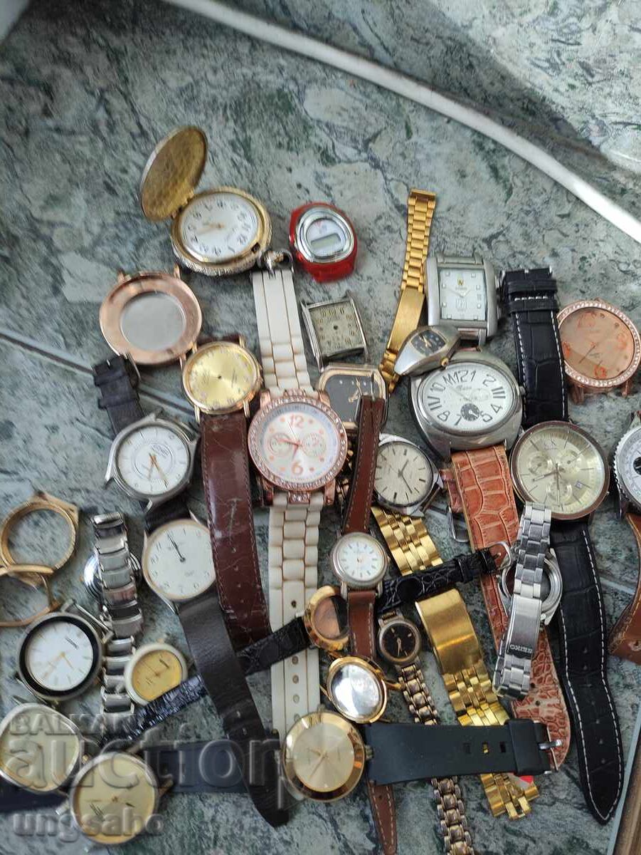 Delivery of Lot of watch parts. Cases, Bracelets. From 1 St Delivery of Lot of watch parts. Cases, Bracelets. From 1 St