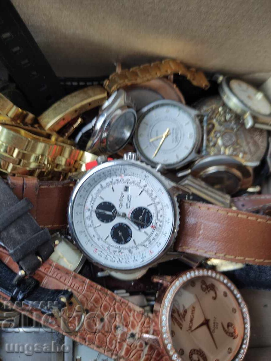 Lot of watch parts. Cases, Bracelets. From 1 St - 6 Lot of watch parts. Cases, Bracelets. From 1 St - 6