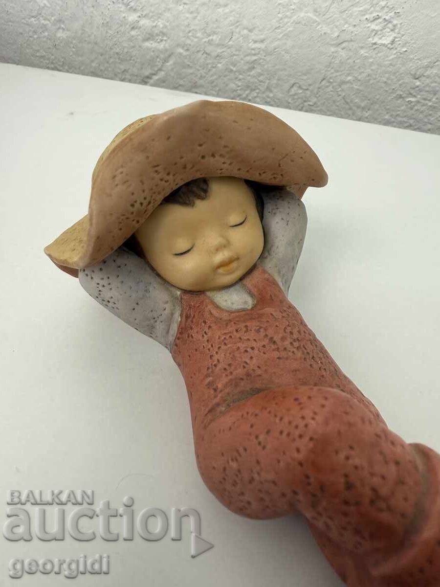 Licitație Figurină de porțelan Goebel Nina - Marco. Nr. 7627 Licitație Figurină de porțelan Goebel Nina - Marco. Nr. 7627