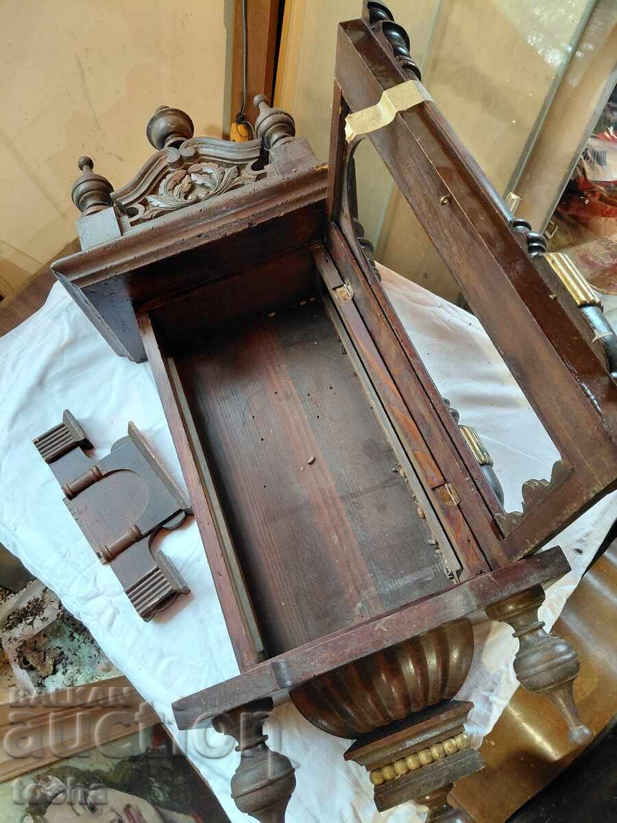 Μεγάλο κουτί για ρολόι τοίχου. BZC με τιμή 52.00 BGN | € 26.59 Μεγάλο κουτί για ρολόι τοίχου. BZC με τιμή 52.00 BGN | € 26.59