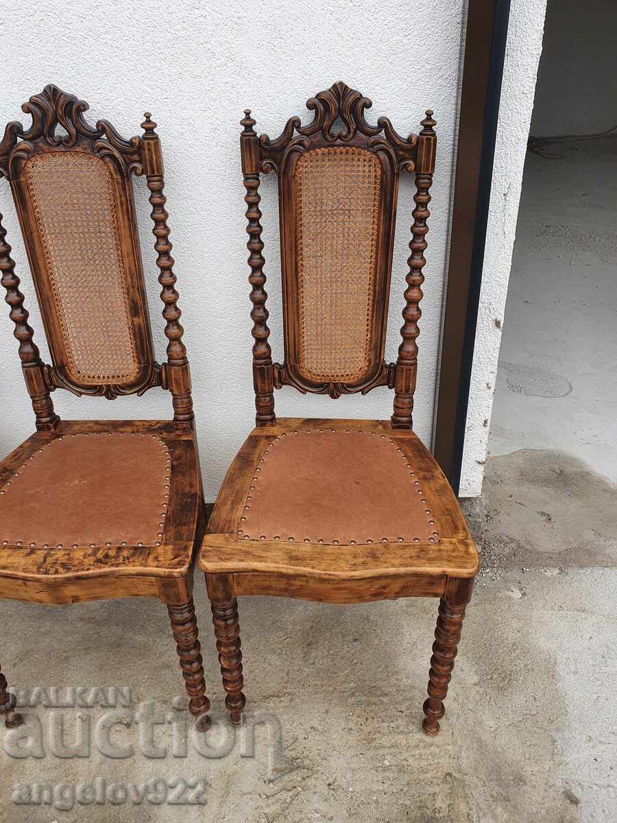 Delivery of Beautiful vintage chairs array!!!