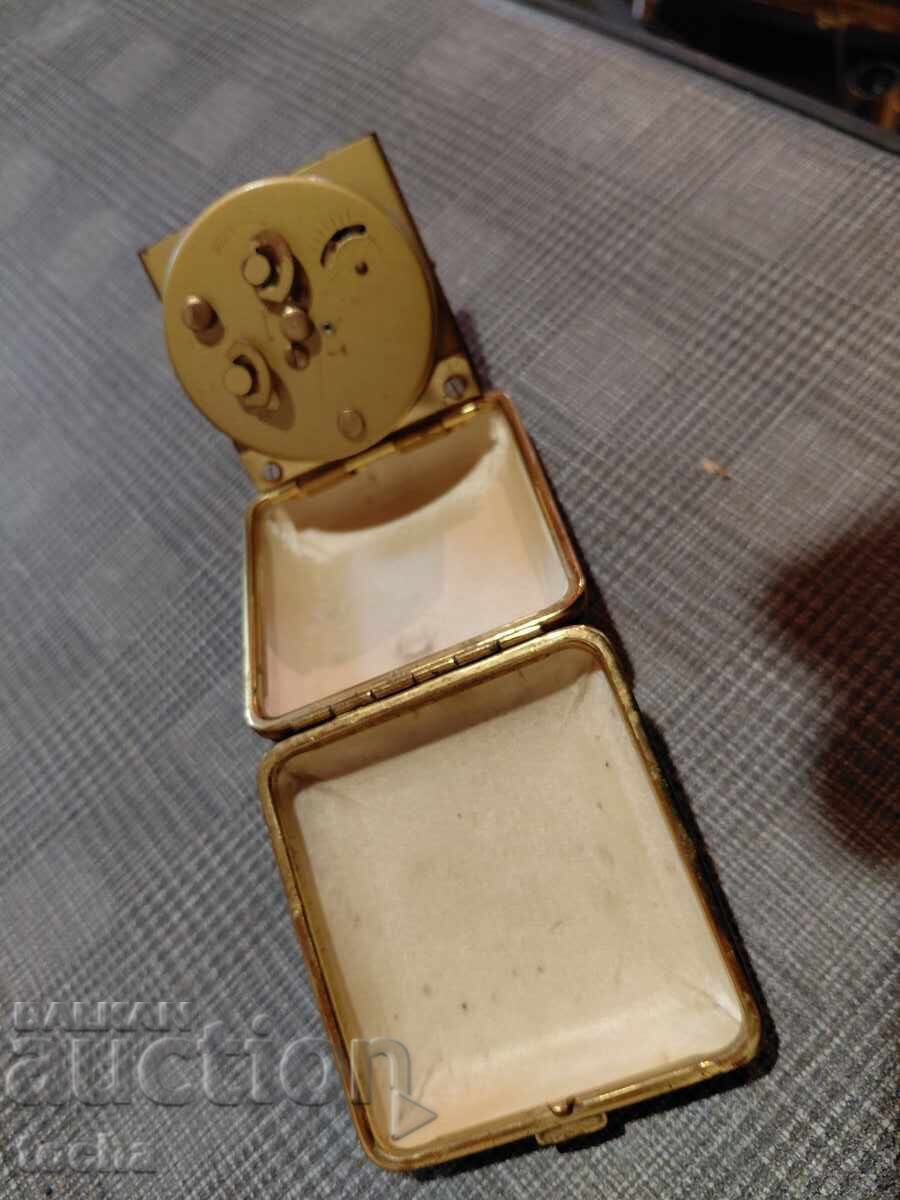 Τουριστικό, άψογη εμφάνιση. BZC με τιμή 8.70 BGN | € 4.45