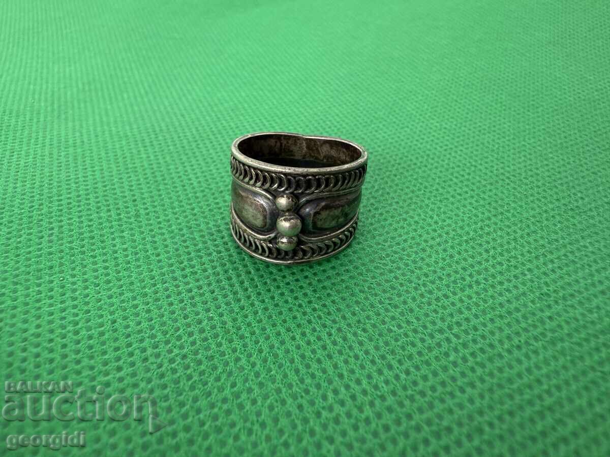 Χειροποίητο ασημένιο δαχτυλίδι. Νο. 7633 με τιμή 50.00 BGN | € 25.56