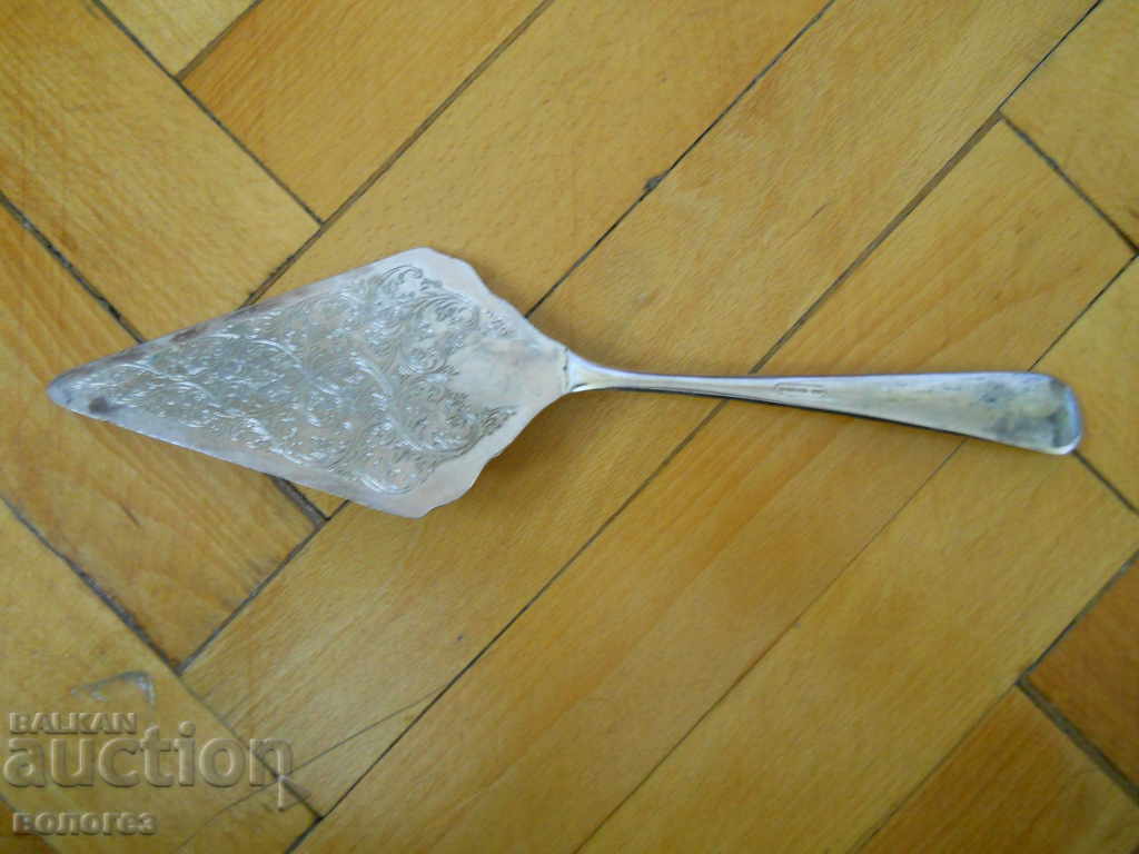 Silver plated cake spatula - Italy with price 30.00 BGN | € 15.34