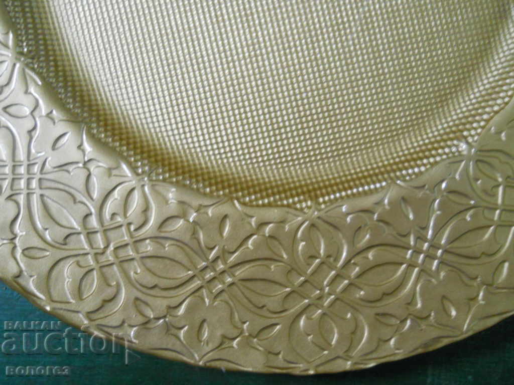 Поднос с ориенталски мотиви с цена € 7.70 | 15.06 лв.